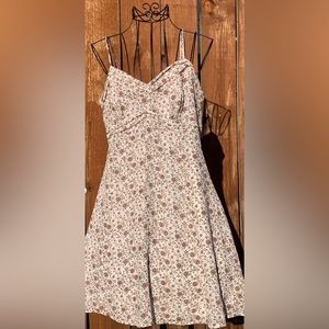 Forever 21 dress 🌸🤍